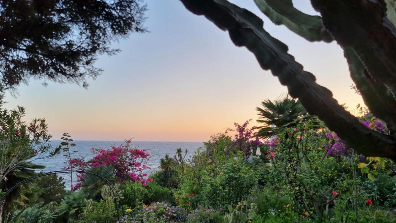 Hotel Punta Rossa San Felice Circeo Esterno foto